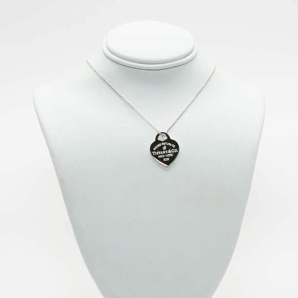 Giveaway Winner: @stevet817 – Tiffany & Co. Necklace Heart Tag Pendant - Picture 2 of 3